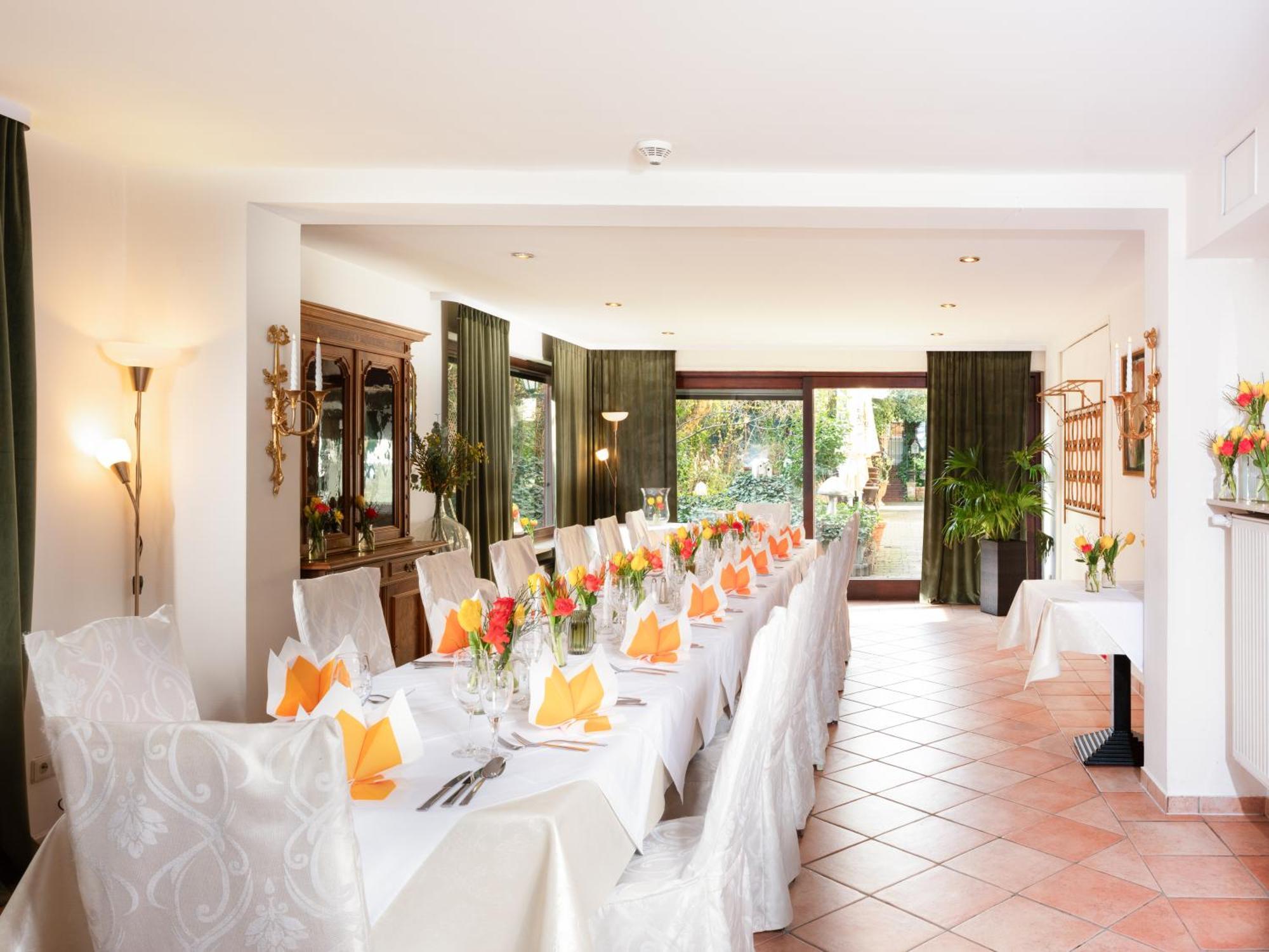 Hotel-Restaurant Central Am Koenigshof Viernheim Dış mekan fotoğraf