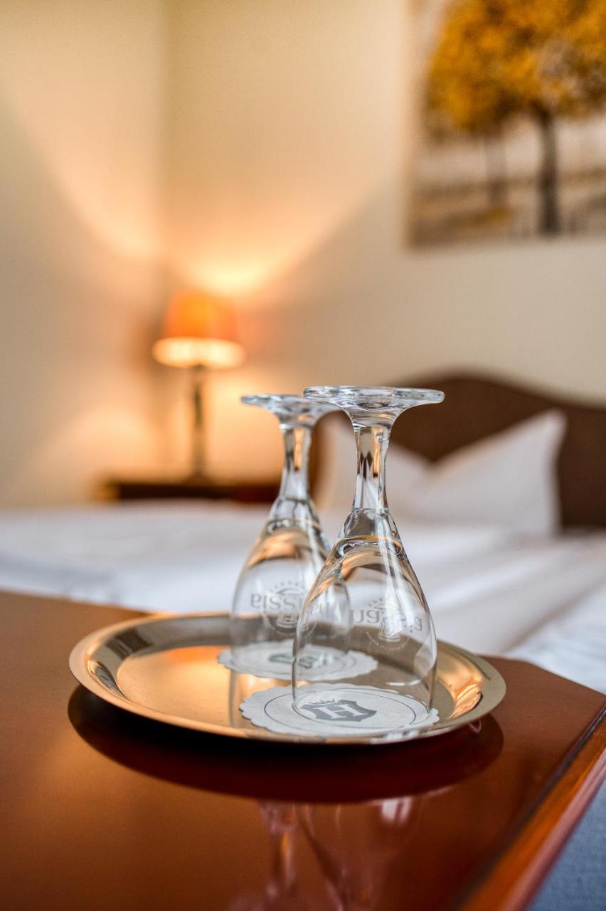 Hotel-Restaurant Central Am Koenigshof Viernheim Dış mekan fotoğraf